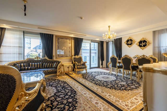 BÜYÜKYALI’DA FULL EŞYALI GENİŞ 4+1 SATILIK DAİRE